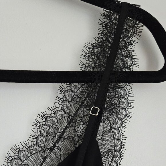 EXPRESS Satin Lace Downtown Cami XL - Picture 3 of 5